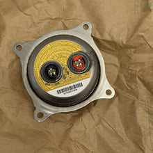 Load image into Gallery viewer, Genuine Toyota Rav 4 Inflation bag Inflator 04005532442