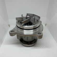 Load image into Gallery viewer, LAND ROVER RANGE ROVER III L322 Water Pump LR022688 New Genuine