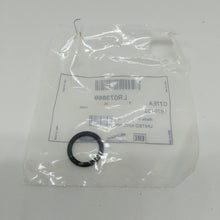 Load image into Gallery viewer, NEW GENUINE LAND ROVER OIL COOLER AND FILTER SEAL - LR073869