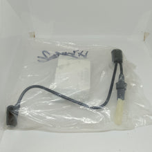 Load image into Gallery viewer, NEW GENUINE JAGUAR FUEL RAIL AND INJECTORS/OUTLET HOSE - VACUUM - AJ88894