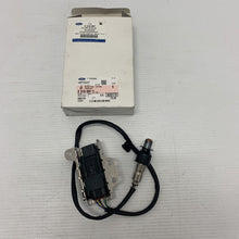 Load image into Gallery viewer, Genuine Ford Focus 2018+ 1.5L/2.0L Diesel Lambda Nox Temperature Sensor 2319097