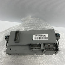 Load image into Gallery viewer, Genuine Citroen Peugeot Fuse Box Module 6500GE