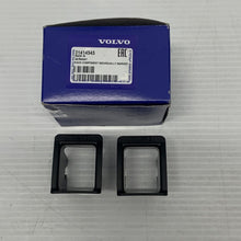 Load image into Gallery viewer, Insertion aid, Isofix Rear, kit, 2 pcs. VOLVO CARS 1996-2020 31414545