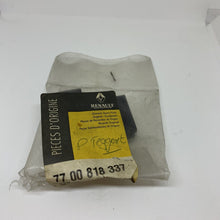 Load image into Gallery viewer, GENUINE RENAULT SWITCH R/SCREEN (7700818337)