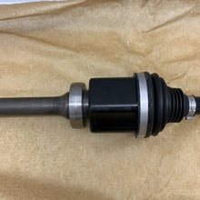 Load image into Gallery viewer, Genuine Land Rover Range Rover Evoque 12-18 discovery sport drive shaft lr071950