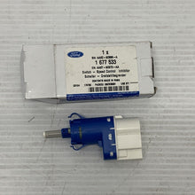 Load image into Gallery viewer, Genuine Ford Mondeo MK4 Galaxy Transit MK7 Fiesta Brake Light Switch 1677533