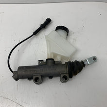 Load image into Gallery viewer, Genine IVECO Clutch main cyl 41211007