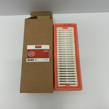 Load image into Gallery viewer, Genuine Renault 8660003758 FILTRE A AIR MOTR