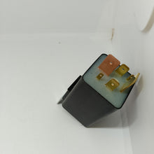 Load image into Gallery viewer, NEW GENUINE LAND ROVER Relay-ignition heater plug 12V - PRC6913