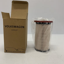 Load image into Gallery viewer, VW AUDI 1.6 2.0 TDI DIESEL FUEL FILTER GOLF PASSAT A3 Q2 Q3 GENUINE 5Q0127177D
