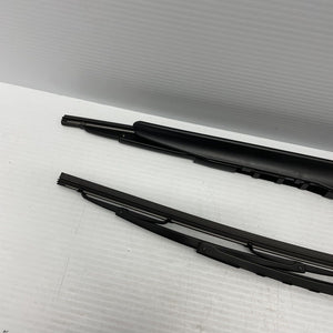 NEW VOLKSWAGEN AMAROK FRONT WINDSCREEN WIPER BLADES SET LHD 7H0998003 GENUINE