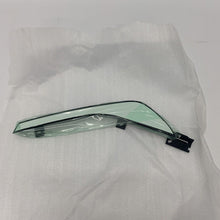 Load image into Gallery viewer, Genuine Land Rover Discovery 2015-ON REAR DOOR WEATHER STRIP FINISHER LR058484