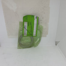 Load image into Gallery viewer, Land Rover Defender 96 on Front Stub Axle Wheel Hub Washer GENUINE LR FTC3185