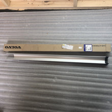 Load image into Gallery viewer, Genuine Volvo Detatchable Ramp For Towbar Mounted Bicycle Brand New 8641096