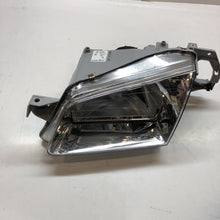 Load image into Gallery viewer, Mazda 323 F/P MK6 323 S MK6 BJ 1998-2001 Headlamp Headlight Left Passenger Side