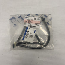 Load image into Gallery viewer, Genuine Ford Fuel Injector Pipe Repair Tube 1552402