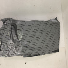 Load image into Gallery viewer, Genuine IVECO TECTOR FRONT MUDGUARD 504027536