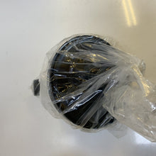 Load image into Gallery viewer, genuine Toyota cylinder assy kit brand new 0400432152