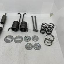 Load image into Gallery viewer, Genuine Iveco Brake Shoe Fitting Set 8124934
