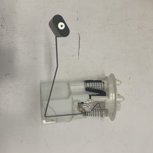 Load image into Gallery viewer, GENUINE RENAULT F/TANK SENDER ME (7700422039)