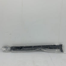 Load image into Gallery viewer, Genuine Kia Stonic 17-20 nearside sill trim 87751h8400