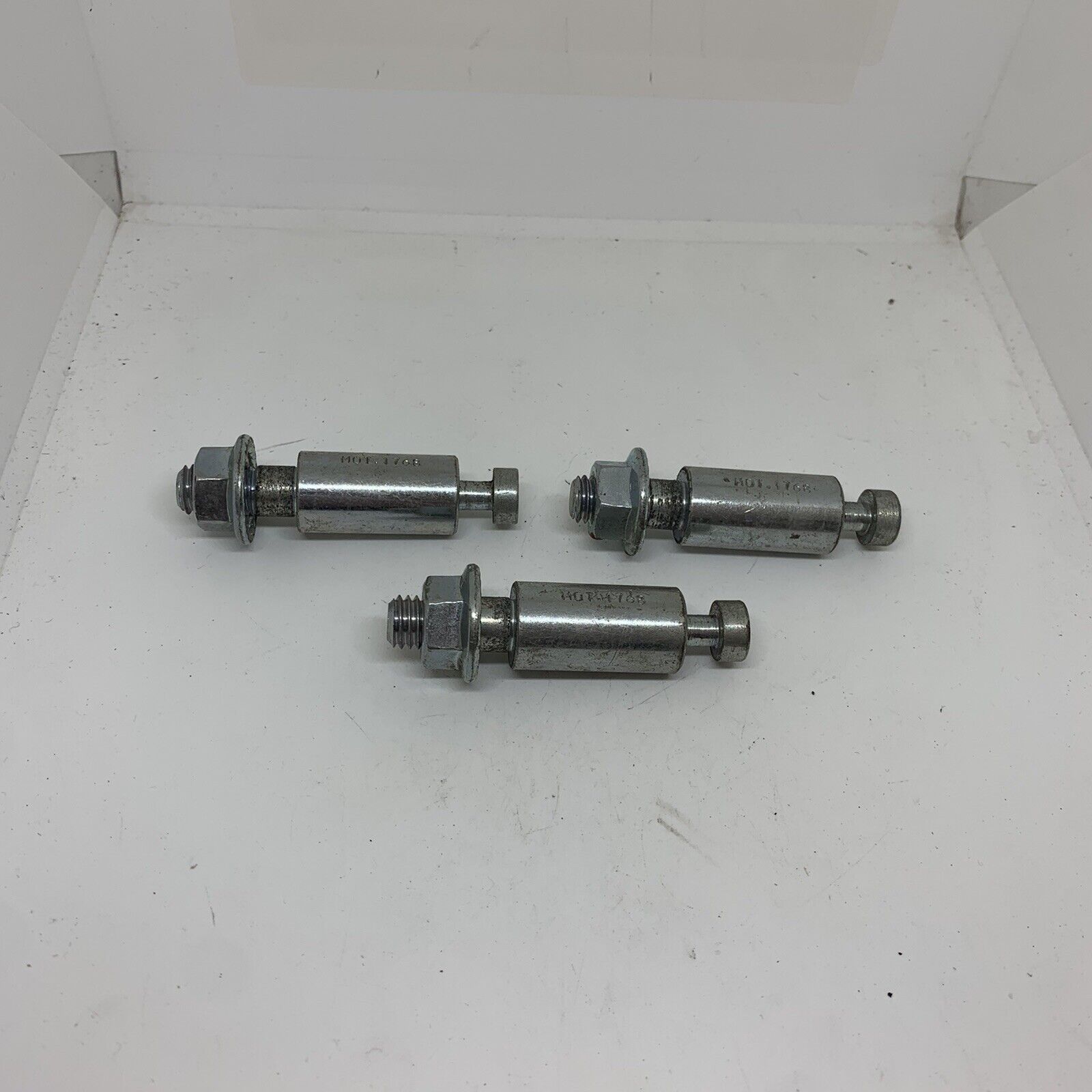 Genuine Renault 7711381768 Tool – Genuine Parts Ltd 