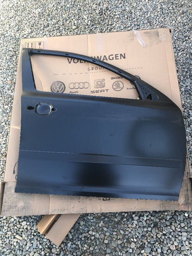 Genuine 2008 Skoda Octavia 5door Estate O/S Drivers Right Front Door 1z0831056