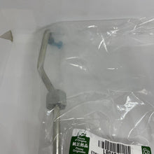 Load image into Gallery viewer, Genuine Range Rover Sport &amp; Discovery 3.0 TDV6 Fuel Rail Pipe LR013481