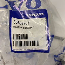 Load image into Gallery viewer, OEM VOLVO XC90 MK1 POWER STEERING PRESSURE HOSE 30636901 GENUINE