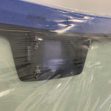 Load image into Gallery viewer, Genuine Jaguar XJ 10- REAR WINDOW c2d13405