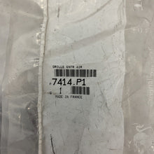 Load image into Gallery viewer, Genuine Peugeot 206 bumpoer grille 7414p1
