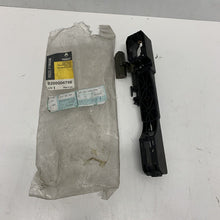 Load image into Gallery viewer, RENAULT LAGUNA 1.9 TD NEAR SIDE PASSANGER EXTERIOR DOOR HANDLE 8200004746