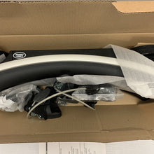 Load image into Gallery viewer, Genuine Land Rover / Range Rover Aqua Sports / Canoe Carrier Kit VPLGR0107