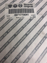 Load image into Gallery viewer, Genuine Fiat Front Rear Brake Pad Accessory Fitting Kit Brand New 71770041