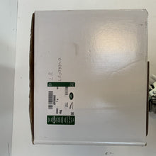 Load image into Gallery viewer, genuine jaguar/landrover 3.0 ltr turbo diesel fuel pump JDE38562