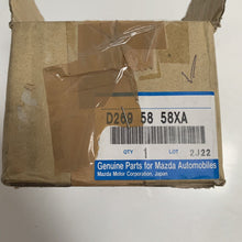 Load image into Gallery viewer, MAZDA Demio 2002 Front Right Door Regulator motor  D2695858XA
