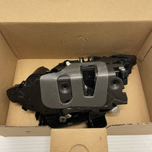 Load image into Gallery viewer, OEM LAND ROVER DISCOVERY 4 L319 FRONT LEFT DOOR LOCK ACTUATOR LR091349 GENUINE