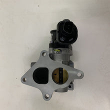 Load image into Gallery viewer, genuine 2015 HONDA CR-V 2.2 I-DTEC THROTTLE BODY DENSO OEM 17120rl0g01