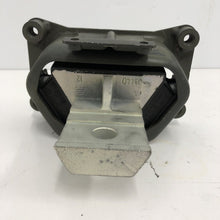 Load image into Gallery viewer, Genuine Iveco Engine silentbl 04838245