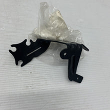 Load image into Gallery viewer, Audi Q3 quattro 2.0 Bracket 5Q0121093CH Brand New Genuine