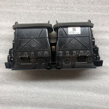 Load image into Gallery viewer, Genuine Land Rover Vent - Instrument Panel Brand New Lr093917