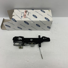 Load image into Gallery viewer, FORD TRANSIT CONNECT MK1 Right Back Door Handle Bracket 4431420 NEW GENUINE
