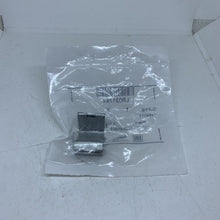 Load image into Gallery viewer, Genuine Land Rover Discovery Sport/ RR Evoque - Trim Clip - LR031782