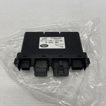 Load image into Gallery viewer, Genuine Jaguar F-Pace 16- Control Module T4A38516