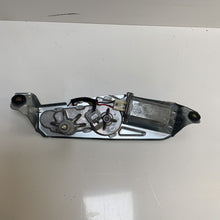 Load image into Gallery viewer, genuine B25H67450B Motor Rear Wiper Mazda 323 F 1.5 65KW 5P B 5M (2000)