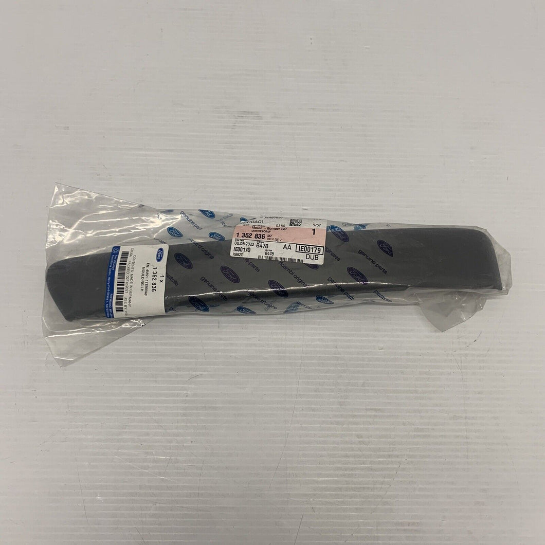 Genuine Ford Focus MK2 Front Bumper N/S Protection Moulding 1352836
