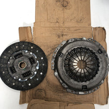 Load image into Gallery viewer, GENUINE TOYOTA CLUTCH KIT 04130YZZFY