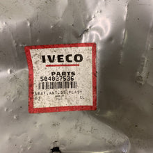 Load image into Gallery viewer, Genuine IVECO TECTOR FRONT MUDGUARD 504027536