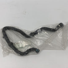 Load image into Gallery viewer, LAND ROVER RANGE ROVER VELAR L560 Connector Hose LR135628 NEW GENUNE