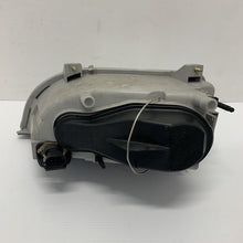 Load image into Gallery viewer, Genuine Renault Headlight 6025170114